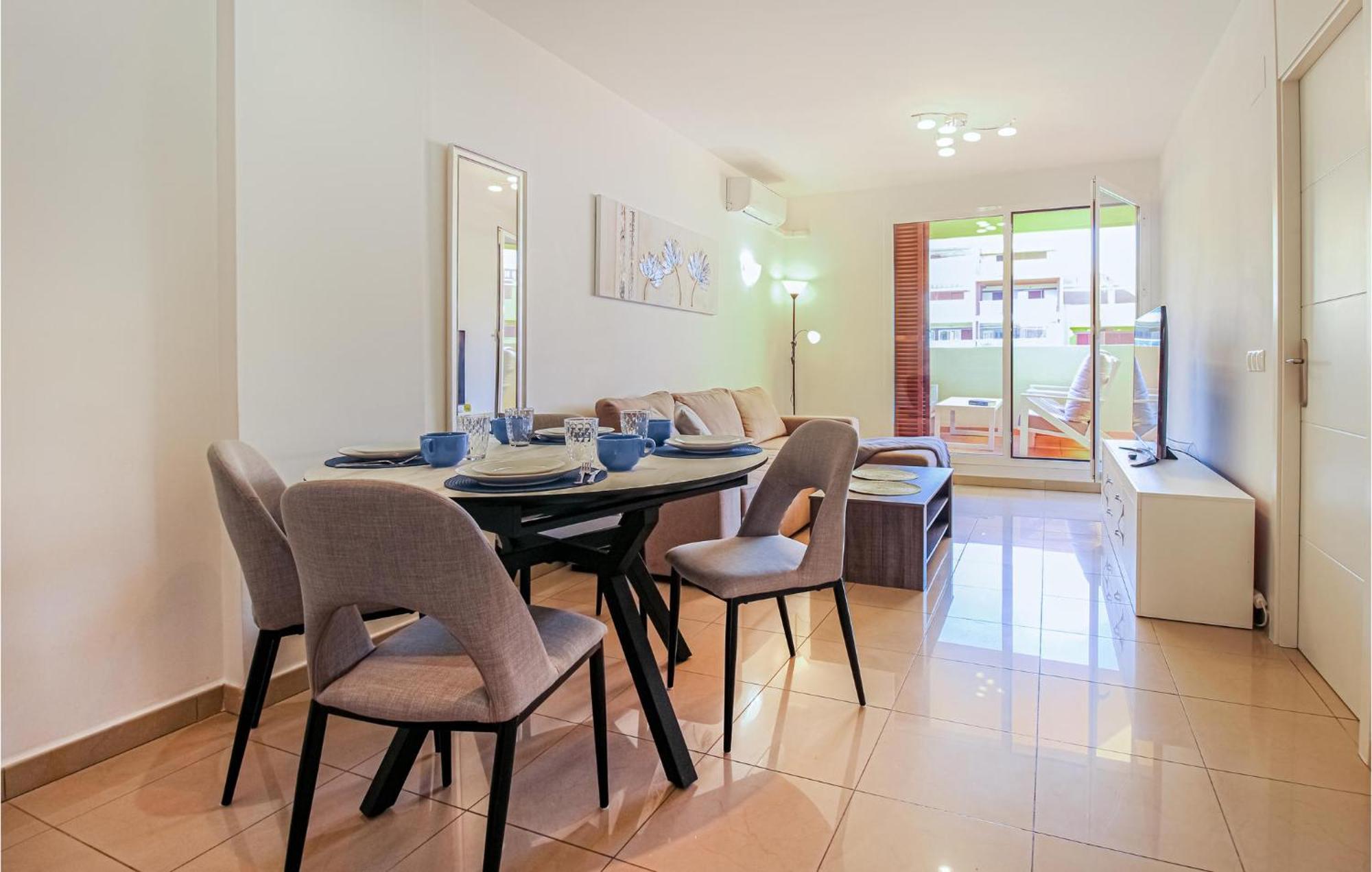 Awesome Apartment In Orihuela With Kitchen Плайя-Фламенка Экстерьер фото